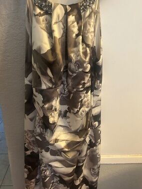 Eliza J dress size 8 petite Silver white with beautiful details